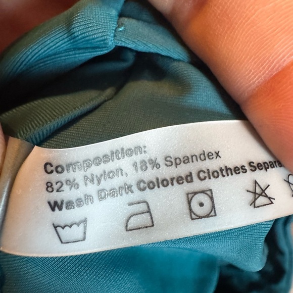 Zaful high cut ruched swim bottom - Picture 3 of 4